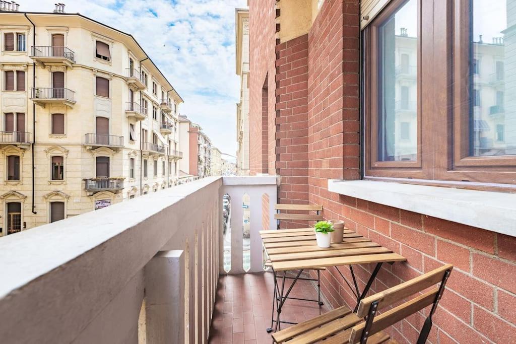 Loft Free Parking E Wifi - Centro E Porta Susa Турин Екстер'єр фото